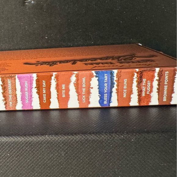 ❤️Too Faced eyeshadow palette - Picture 3 of 5